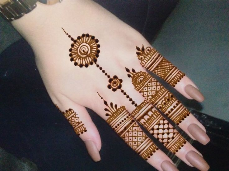 Easy Dulha Dulhan Mehndi Design